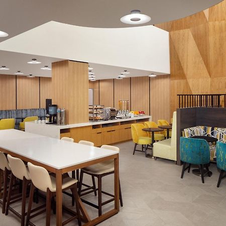 Home2 Suites By Hilton New York Times Square Eksteriør billede