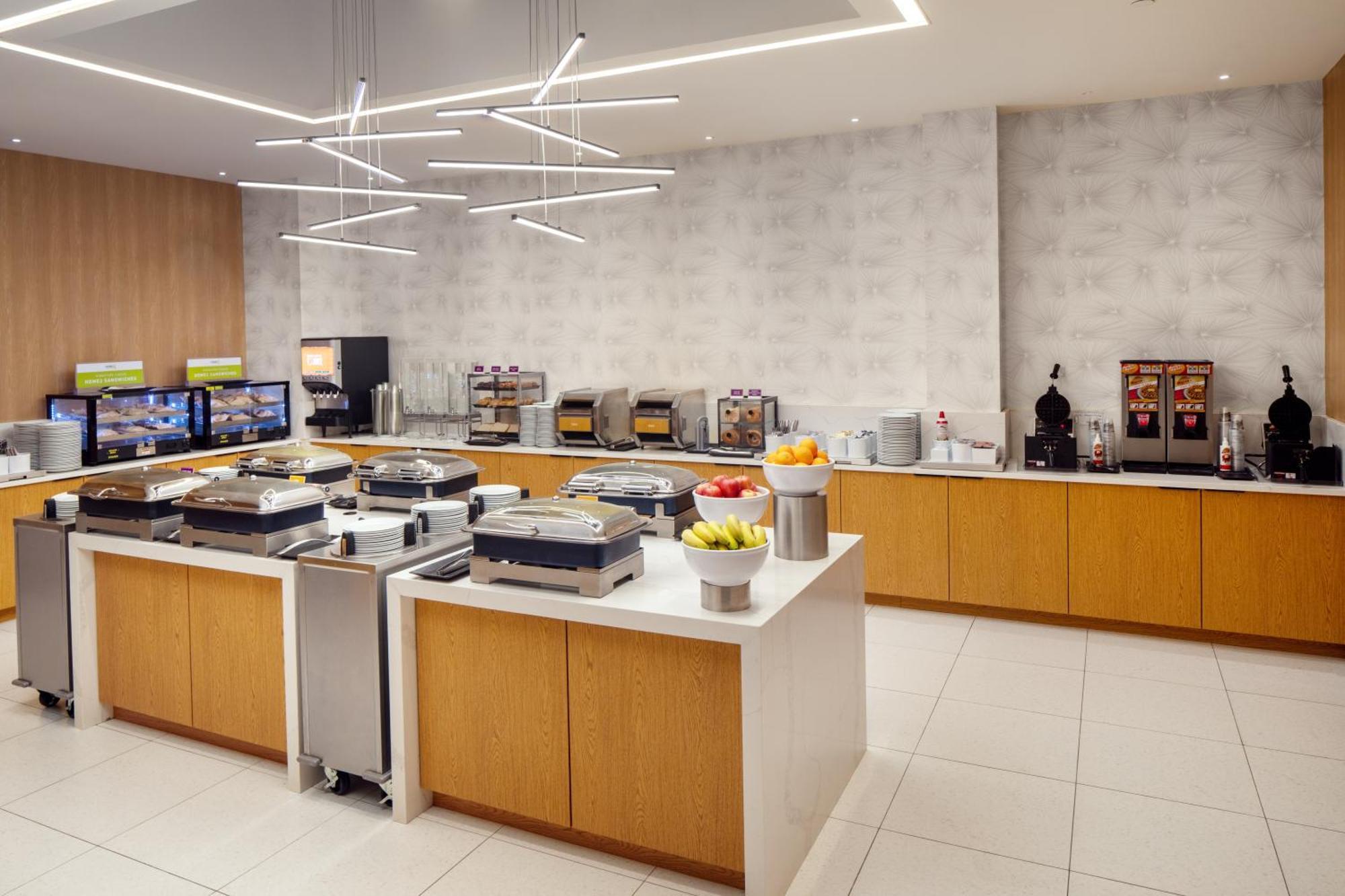 Home2 Suites By Hilton New York Times Square Eksteriør billede